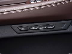Обновленный спортивный костюм 730Li M 2019 года 2019 facelifted 730Li M sports suit Фото 187 из 465