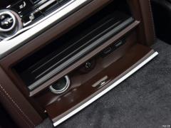 Обновленный спортивный костюм 730Li M 2019 года 2019 facelifted 730Li M sports suit Фото 210 из 465