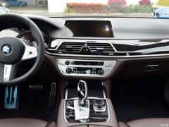 Эксклюзивный спортивный костюм M 740Li с подтяжкой лица 2019 года 2019 facelift 740Li exclusive M sports suit Фото 108 из 465