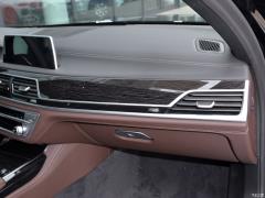 Спортивный костюм 740Li Leading M 2019 с подтяжкой лица 2019 facelift 740Li leading M sports suit Фото 64 из 465