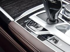 Обновленный спортивный костюм 730Li M 2019 года 2019 facelifted 730Li M sports suit Фото 28 из 465