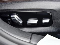 Обновленный спортивный костюм 730Li M 2019 года 2019 facelifted 730Li M sports suit Фото 219 из 465