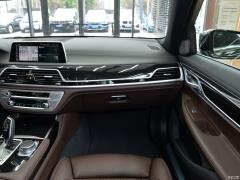 Обновленный спортивный костюм 730Li M 2019 года 2019 facelifted 730Li M sports suit Фото 4 из 465
