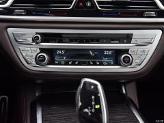 Обновленный спортивный костюм 730Li M 2019 года 2019 facelifted 730Li M sports suit Фото 25 из 465