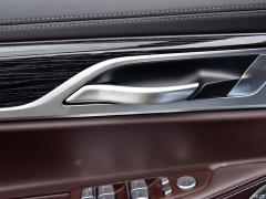 Обновленный спортивный костюм 730Li M 2019 года 2019 facelifted 730Li M sports suit Фото 180 из 465