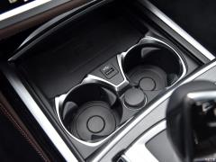 Эксклюзивный спортивный костюм M 740Li с подтяжкой лица 2019 года 2019 facelift 740Li exclusive M sports suit Фото 132 из 465