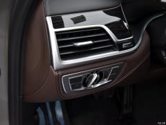 Обновленный спортивный костюм 730Li M 2019 года 2019 facelifted 730Li M sports suit Фото 6 из 465