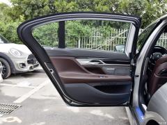 Обновленный спортивный костюм 730Li M 2019 года 2019 facelifted 730Li M sports suit Фото 200 из 465
