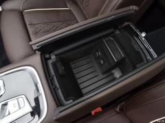 Обновленный спортивный костюм 730Li M 2019 года 2019 facelifted 730Li M sports suit Фото 192 из 465