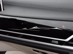 Рестайлинг 740Li xDrive Huacai Custom Limited Edition 2019 года 2019 facelift 740Li xDrive Huacai customized limited edition Фото 30 из 89