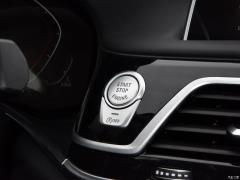 Рестайлинг 740Li xDrive Huacai Custom Limited Edition 2019 года 2019 facelift 740Li xDrive Huacai customized limited edition Фото 17 из 89