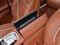 Модельный фейслифтинг модели 740Li xDrive 2019 года выпуска люкс 2019 facelifted 740Li xDrive executive luxury package Фото 315 из 540