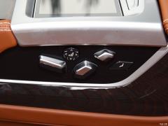 Обновленный спортивный костюм 750Li xDrive V8 M 2019 года 2019 facelifted 750Li xDrive V8 M sports suit Фото 495 из 540