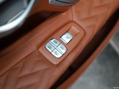 Обновленный спортивный костюм 740Li xDrive Executive M 2019 года 2019 facelifted 740Li xDrive executive M sports suit Фото 238 из 540