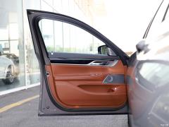 Обновленный спортивный костюм 740Li xDrive Executive M 2019 года 2019 facelifted 740Li xDrive executive M sports suit Фото 218 из 540