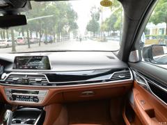 Обновленный спортивный костюм 750Li xDrive V8 M 2019 года 2019 facelifted 750Li xDrive V8 M sports suit Фото 105 из 540