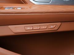 Обновленный спортивный костюм 740Li xDrive Executive M 2019 года 2019 facelifted 740Li xDrive executive M sports suit Фото 241 из 540