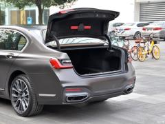 Обновленный спортивный костюм 750Li xDrive V8 M 2019 года 2019 facelifted 750Li xDrive V8 M sports suit Фото 454 из 540