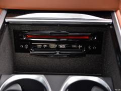 Обновленный спортивный костюм 750Li xDrive V8 M 2019 года 2019 facelifted 750Li xDrive V8 M sports suit Фото 413 из 540