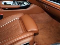Обновленный спортивный костюм 740Li xDrive Executive M 2019 года 2019 facelifted 740Li xDrive executive M sports suit Фото 265 из 540