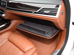 Обновленный спортивный костюм 750Li xDrive V8 M 2019 года 2019 facelifted 750Li xDrive V8 M sports suit Фото 214 из 540