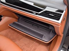 Модельный фейслифтинг модели 740Li xDrive 2019 года выпуска люкс 2019 facelifted 740Li xDrive executive luxury package Фото 101 из 540