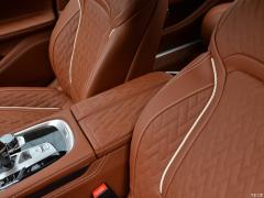 Обновленный спортивный костюм 750Li xDrive V8 M 2019 года 2019 facelifted 750Li xDrive V8 M sports suit Фото 388 из 540