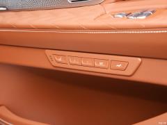 Обновленный спортивный костюм 750Li xDrive V8 M 2019 года 2019 facelifted 750Li xDrive V8 M sports suit Фото 507 из 540