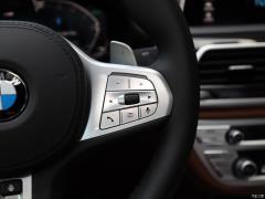 Обновленный спортивный костюм 740Li xDrive Executive M 2019 года 2019 facelifted 740Li xDrive executive M sports suit Фото 22 из 540