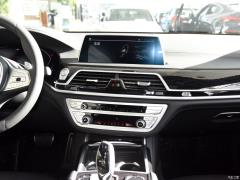 Обновленный спортивный костюм 730Li M 2019 года 2019 facelifted 730Li M sports suit Фото 3 из 45