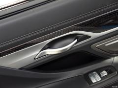 Обновленный спортивный костюм 730Li M 2019 года 2019 facelifted 730Li M sports suit Фото 30 из 45