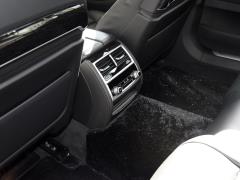 Обновленный спортивный костюм 730Li M 2019 года 2019 facelifted 730Li M sports suit Фото 33 из 45