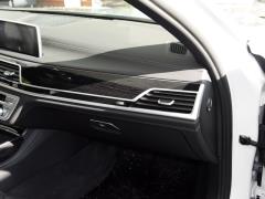 Обновленный спортивный костюм 730Li M 2019 года 2019 facelifted 730Li M sports suit Фото 17 из 45
