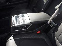 Обновленный спортивный костюм 730Li M 2019 года 2019 facelifted 730Li M sports suit Фото 35 из 45