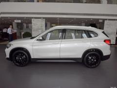 2021 модельный фейслифтинг sDrive20Li фотомодель 2021 model facelift sDrive20Li fashion model Фото 11 из 261