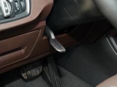 Модель 2021 sDrive20Li 2021 sDrive20Li fashion model Фото 271 из 716