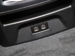 2021 xDrive 25i M Спортивный ночной комплект 2021 xDrive 25i M Sports Night Set Фото 74 из 105