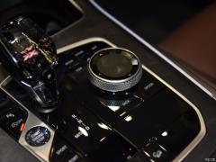 Комплект дизайна 2021 xDrive30i X 2021 xDrive30i X design kit Фото 40 из 195