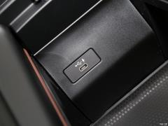 Спортивный костюм 2021 xDrive40i M 2021 xDrive40i M sports suit Фото 154 из 193