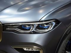 Коллекция xDrive M50i Faye 2020 года 2020 xDrive M50i Faye Collection Edition Фото 21 из 50
