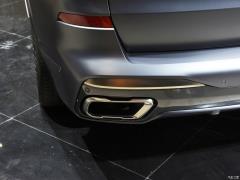 Коллекция xDrive M50i Faye 2020 года 2020 xDrive M50i Faye Collection Edition Фото 42 из 50