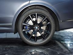 Коллекция xDrive M50i Faye 2020 года 2020 xDrive M50i Faye Collection Edition Фото 35 из 50