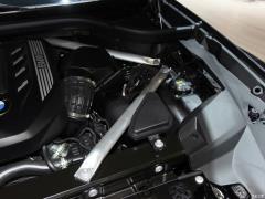 Коллекция xDrive M50i Faye 2020 года 2020 xDrive M50i Faye Collection Edition Фото 11 из 50