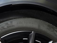Коллекция xDrive M50i Faye 2020 года 2020 xDrive M50i Faye Collection Edition Фото 36 из 50