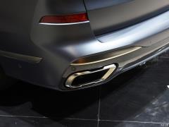 Коллекция xDrive M50i Faye 2020 года 2020 xDrive M50i Faye Collection Edition Фото 40 из 50