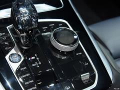 Коллекция xDrive M50i Faye 2020 года 2020 xDrive M50i Faye Collection Edition Фото 22 из 70