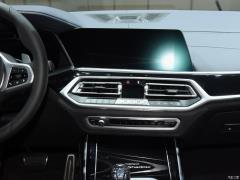 Коллекция xDrive M50i Faye 2020 года 2020 xDrive M50i Faye Collection Edition Фото 3 из 70