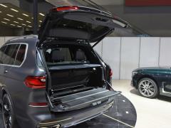 Коллекция xDrive M50i Faye 2020 года 2020 xDrive M50i Faye Collection Edition Фото 66 из 70