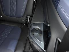 Коллекция xDrive M50i Faye 2020 года 2020 xDrive M50i Faye Collection Edition Фото 55 из 70