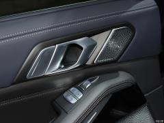Коллекция xDrive M50i Faye 2020 года 2020 xDrive M50i Faye Collection Edition Фото 44 из 70
